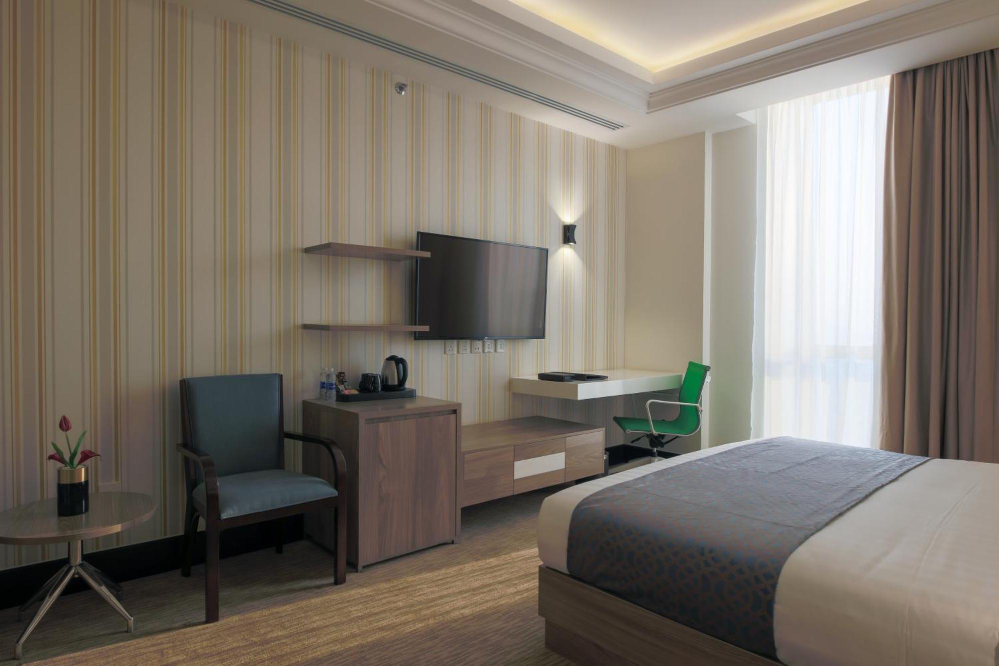The Proud Hotel Эль-Хубар Экстерьер фото